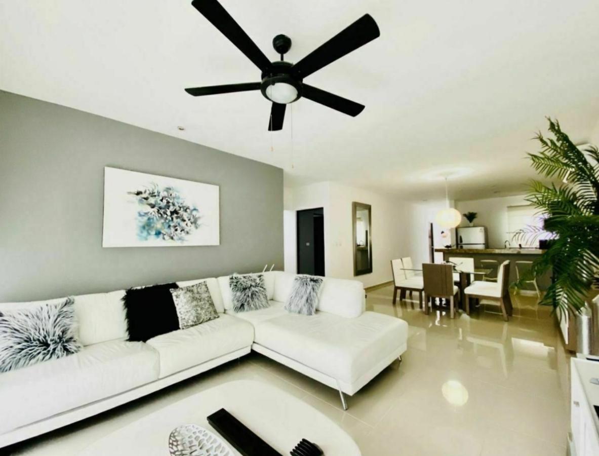 Diamante Azul Apartment Плая дел Кармен Екстериор снимка
