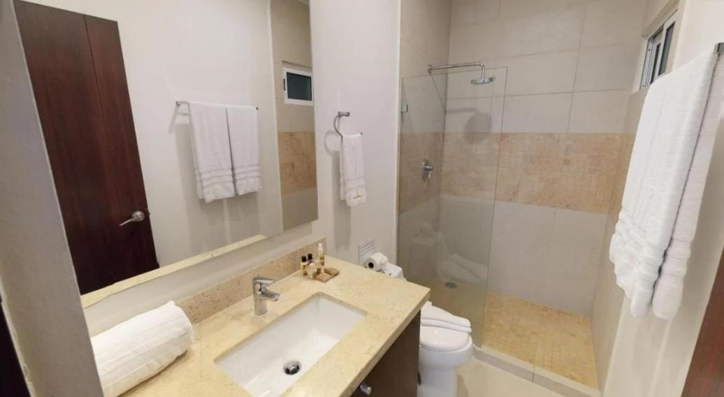 Diamante Azul Apartment Плая дел Кармен Екстериор снимка